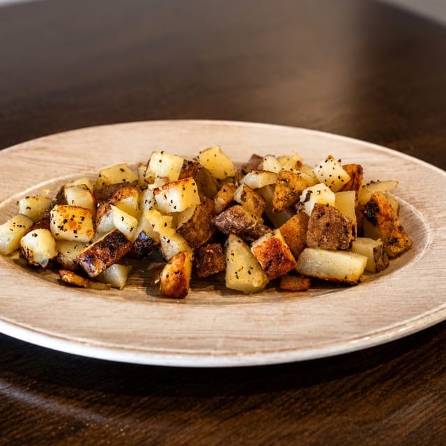Plain Garlic Potatoes - Side.