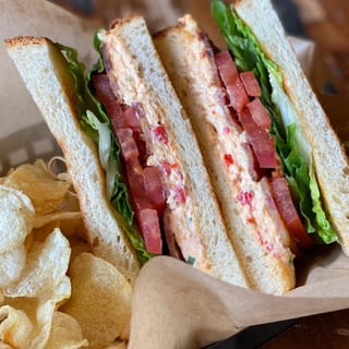 Spicy BLT Sandwich